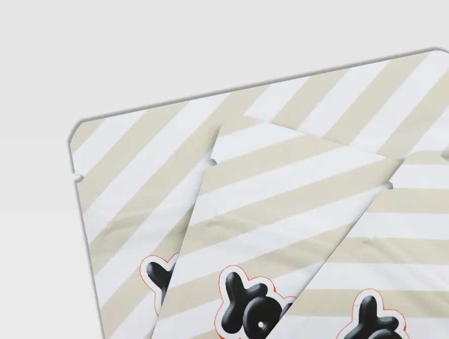 Detail view of cookie packaging bag
