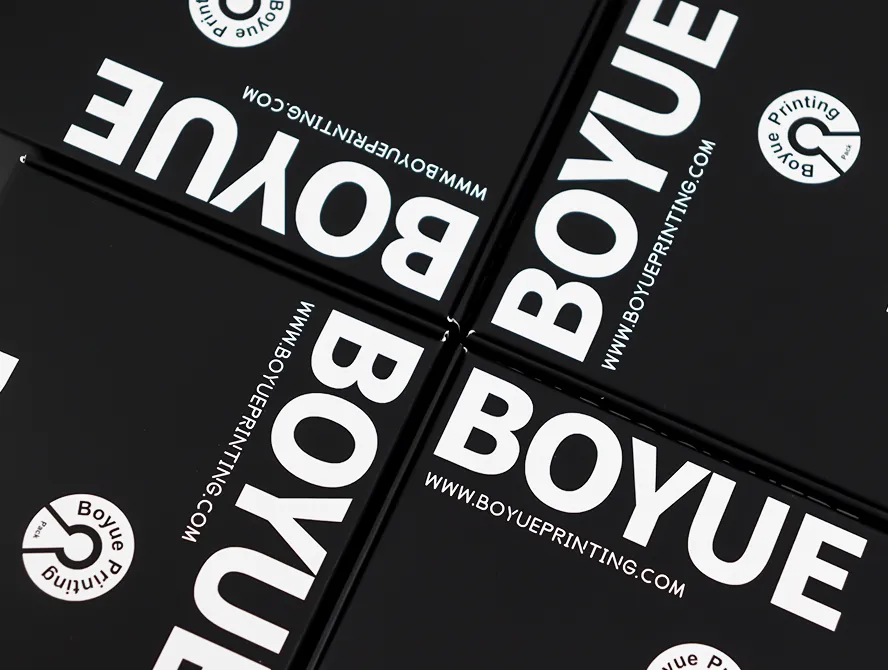 Mailer box with bold logo printing