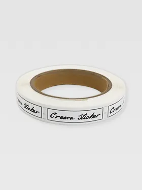Custom face cream label roll with black text (2)