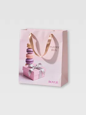 Light pink custom paper gift bag with artistic female portrait (2)